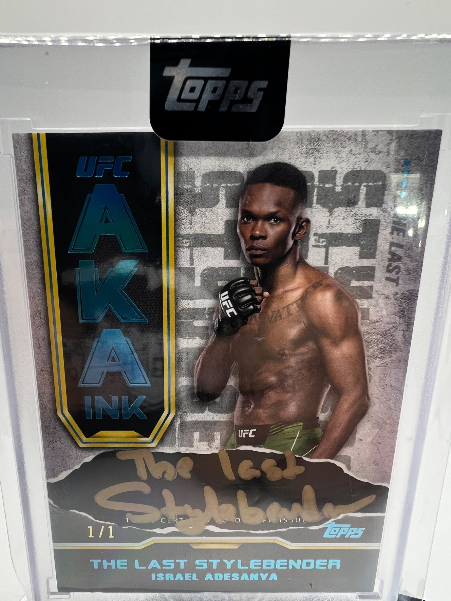 Israel Adesanya 2024 Topps UFC Knockout AKA Gold Ink autograph 1/1 front