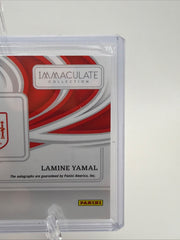 Lamine Yamal and Nico Williams 2024-25 Panini Immaculate dual autograph 1/5 back card detail
